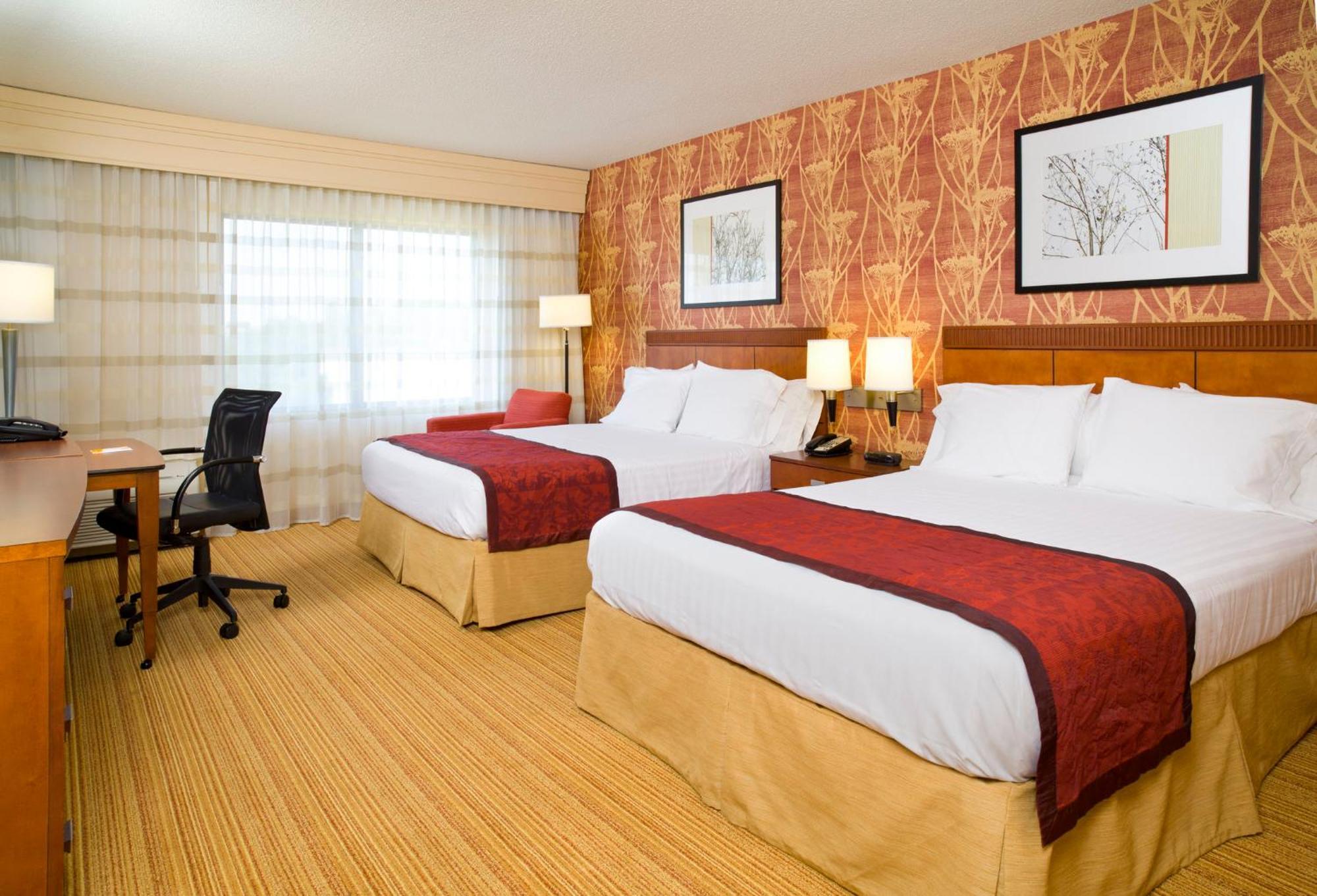 Courtyard Philadelphia/Langhorne Hotel Ngoại thất bức ảnh