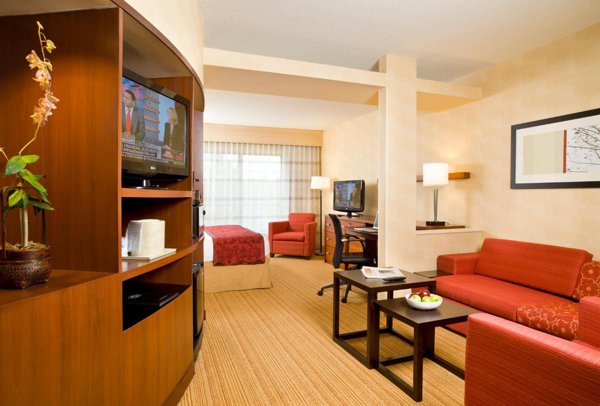 Courtyard Philadelphia/Langhorne Hotel Ngoại thất bức ảnh