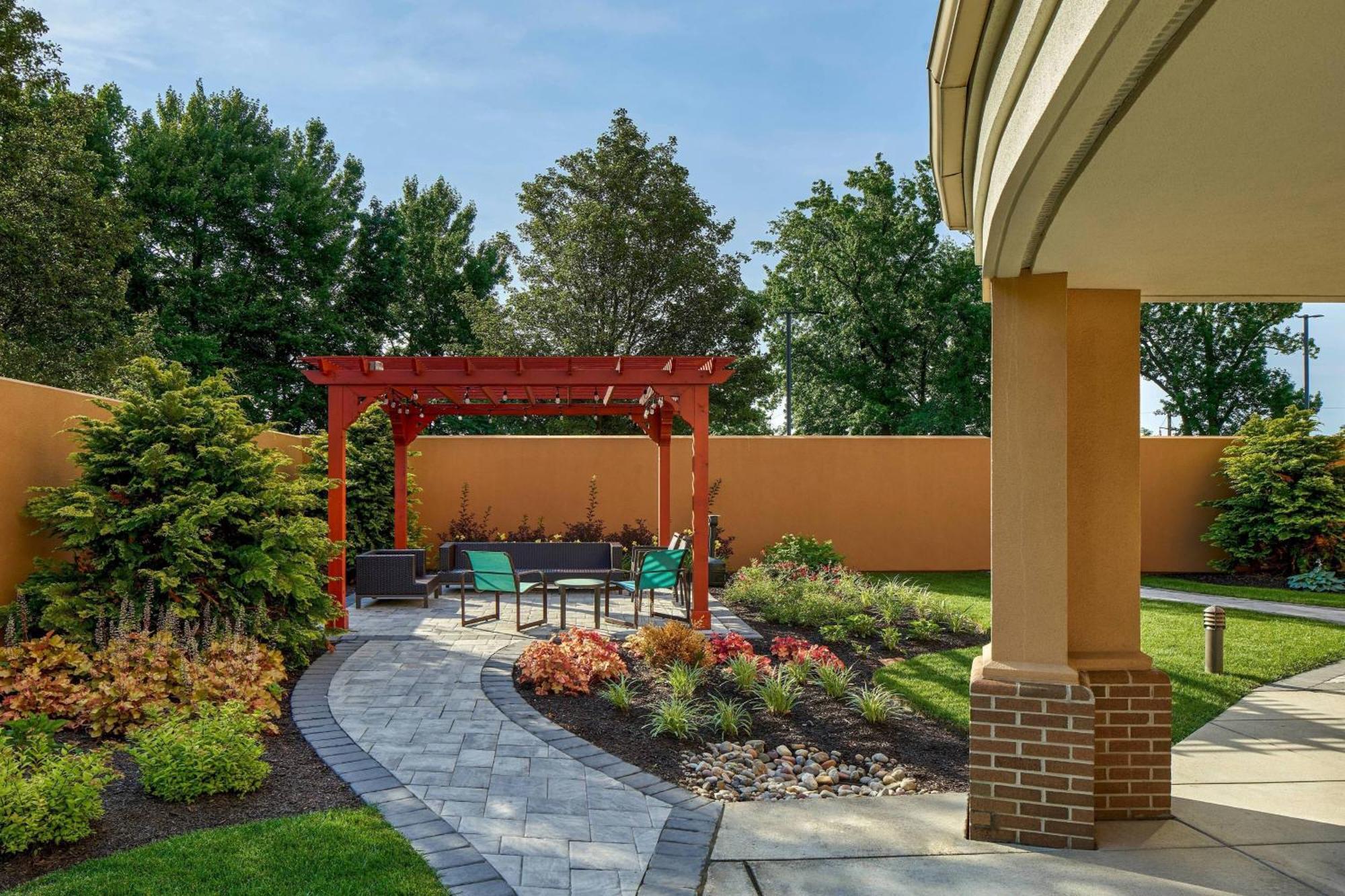 Courtyard Philadelphia/Langhorne Hotel Ngoại thất bức ảnh