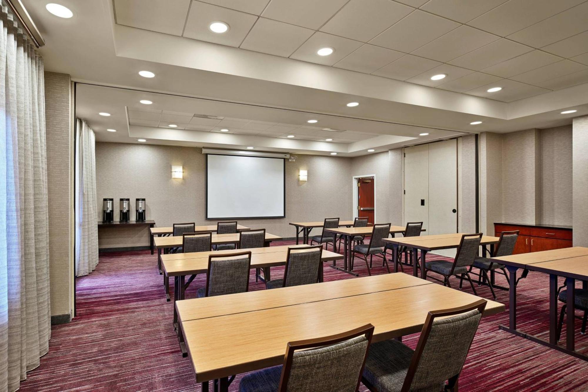 Courtyard Philadelphia/Langhorne Hotel Ngoại thất bức ảnh